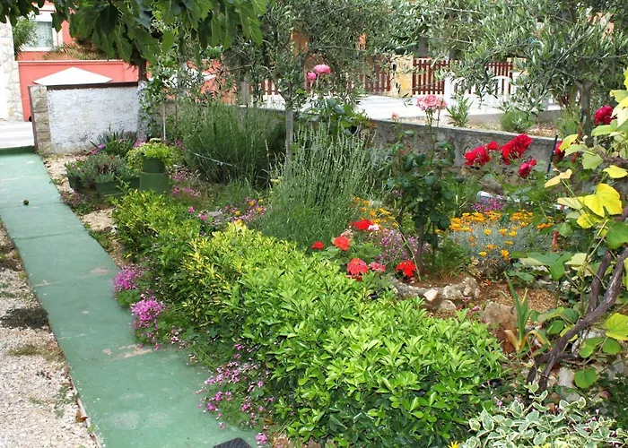 With Parking Space - 6323 아파트 비르